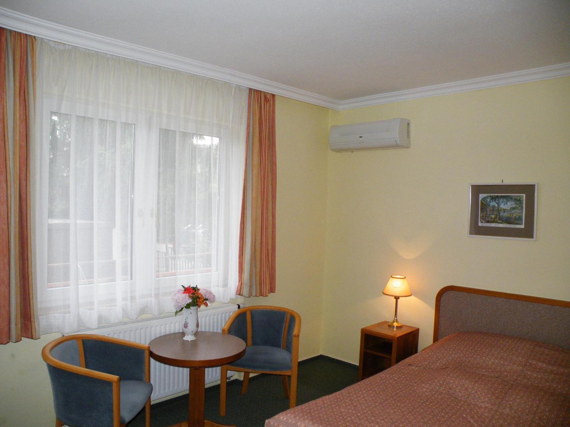 Apartment Pension Rideg Hévíz Exterior foto