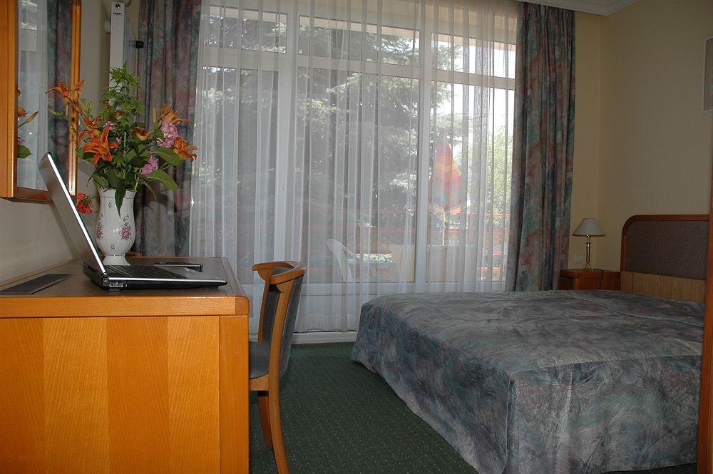 Apartment Pension Rideg Hévíz Exterior foto